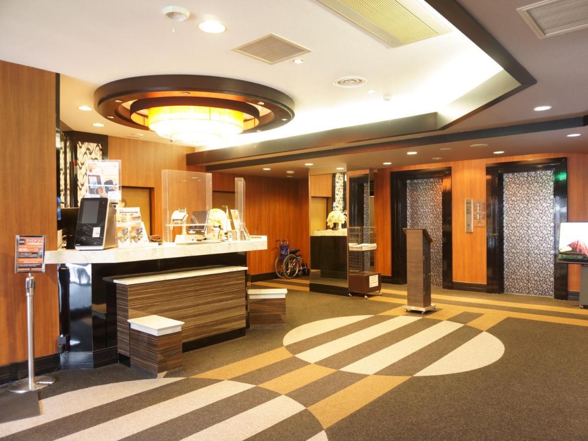 Apa Hotel Saitama Yatsuka Ekimae Soka Buitenkant foto