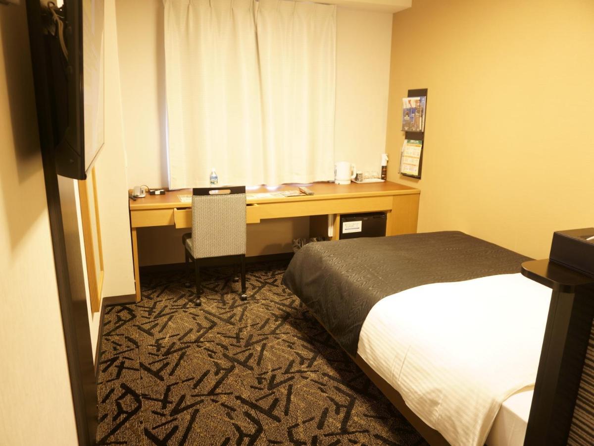 Apa Hotel Saitama Yatsuka Ekimae Soka Buitenkant foto